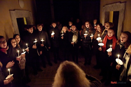 Koncert ve světle hudby - Kostel sv. Petra a Pavla Osek