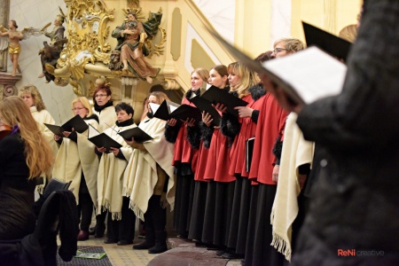 Koncert ve světle hudby - Kostel sv. Petra a Pavla Osek