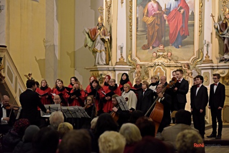 Koncert ve světle hudby - Kostel sv. Petra a Pavla Osek