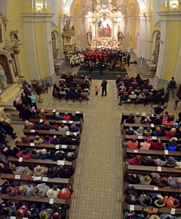 Koncert ve světle hudby - Kostel sv. Petra a Pavla Osek