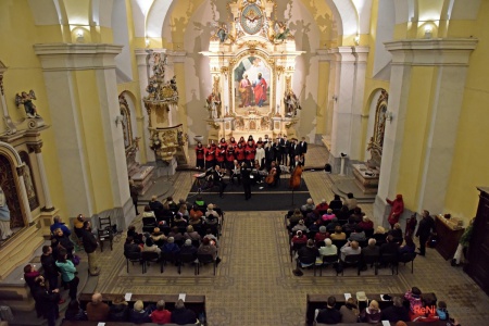 Koncert ve světle hudby - Kostel sv. Petra a Pavla Osek