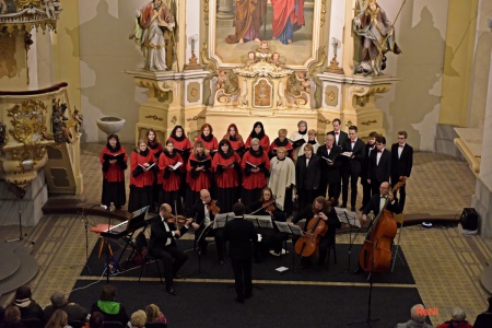 Koncert ve světle hudby - Kostel sv. Petra a Pavla Osek