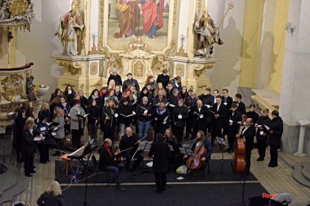 Koncert ve světle hudby - Kostel sv. Petra a Pavla Osek