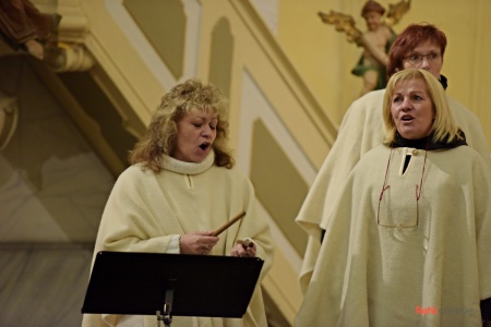 Koncert ve světle hudby - Kostel sv. Petra a Pavla Osek