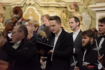 Koncert ve světle hudby - Kostel sv. Petra a Pavla Osek