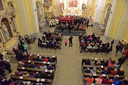 Koncert ve světle hudby - Kostel sv. Petra a Pavla Osek