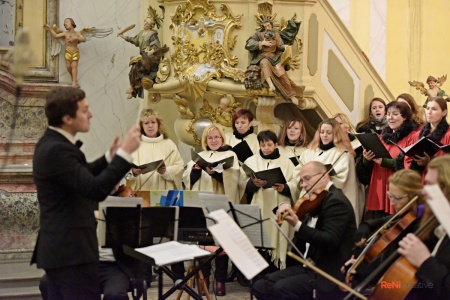 Koncert ve světle hudby - Kostel sv. Petra a Pavla Osek