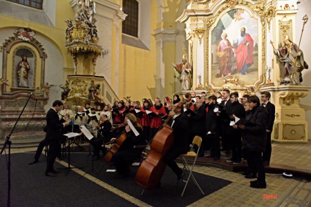 Koncert ve světle hudby - Kostel sv. Petra a Pavla Osek