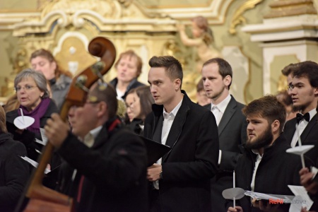 Koncert ve světle hudby - Kostel sv. Petra a Pavla Osek